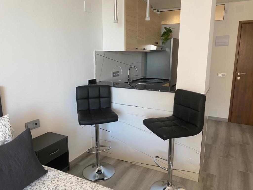 Suite Estudio 贝纳尔马德纳 外观 照片